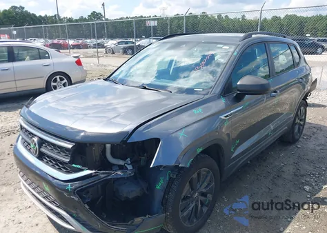 2022 Volkswagen Taos 1.5T S z USA, uszkodzony, nr VIN 3VVMX7B21NM032255